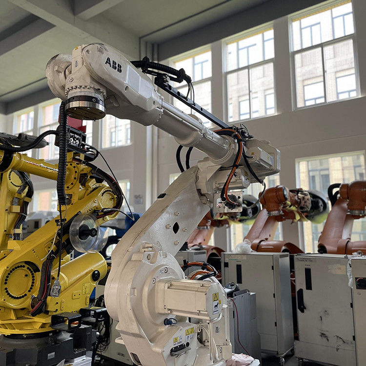 분쇄 로봇 ABB6640-130/3.2를 부수는  산업적 사용된 ABB 6 주축 다관절로봇