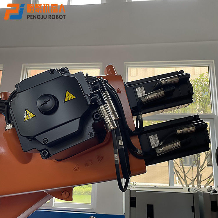 KUKA KR210 R2700 KRC4 아크 용접, 스팟 용접, 프레스 턴딩, 팔레티제, 부품의 부하 및 부하, 절단