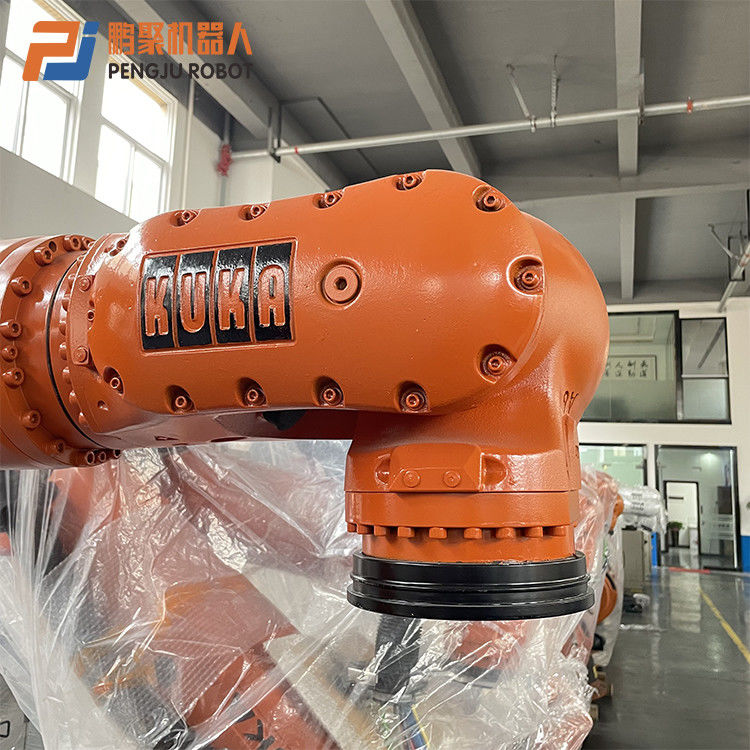 KR210 사용 된 Kuka 로봇과 2700 mm 최대 도달 산업 로봇 취급 팔레티징 가빙