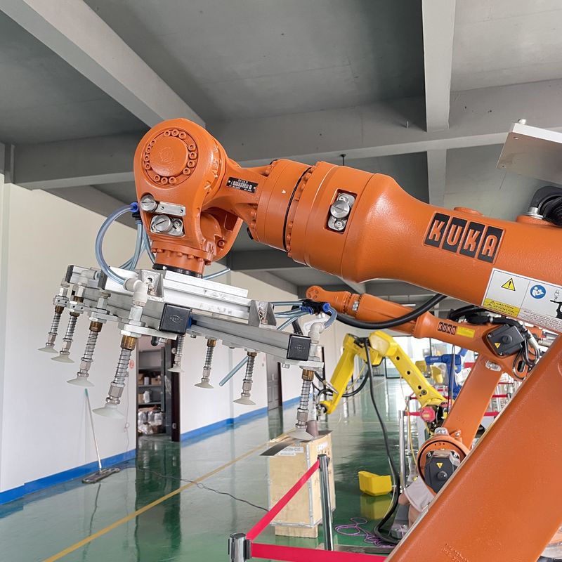 Kuka KR 16 열 축 용접 로봇 경로 및 H 모양 포지셔너 아크 용접, 부품을 로딩 및 배하 처리