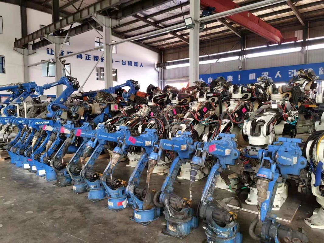 2650mm 도달 및 고급 ES200D 기술을 가진 200kg 유료 화물 점 용접 로봇 지금 행동! 야스카와 ES200D - 모든 - 한 - 무선 산업 응용 프로그램에 대한 솔루션