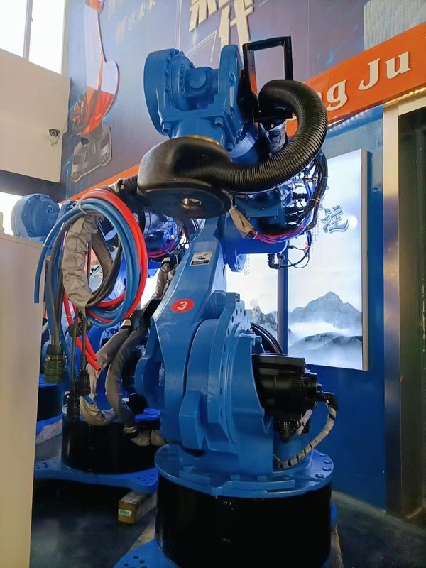 빠르고 정확 한 ES200D 자동 배터리 점 용접 기계 Yaskawa ES200D 로봇 용접, 취급 및 팔레티제