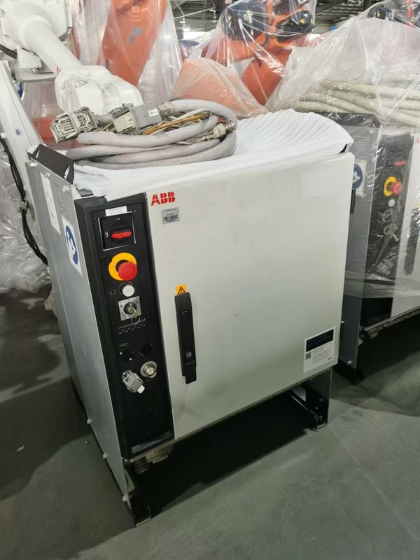 ABB IRB 4600-40/2.55 로봇 2550mm 40kg의 실량까지 도달 IP 67 다재다능 자동화를 위해 사용자 정의
