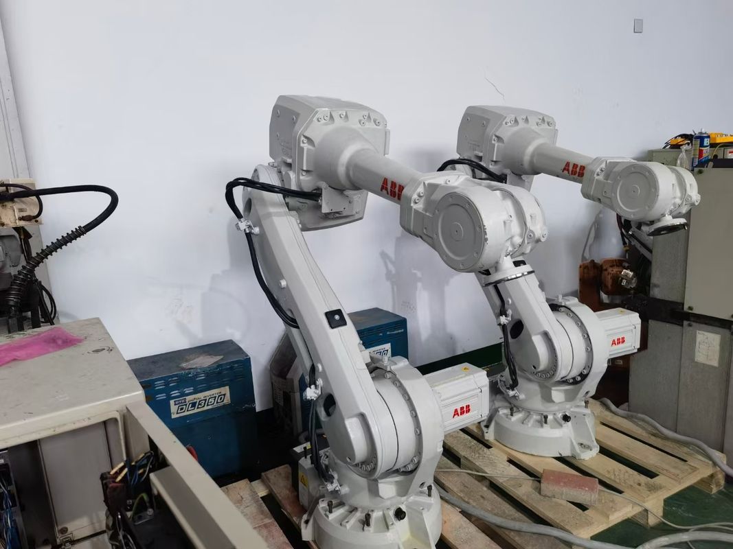 IRB 4600-60/2.05 6 축 로봇 팔 60kg 유료 부하 및 2050mm 도달 추가 제조 조립 분배 마무리