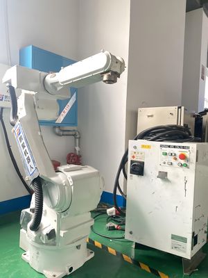 XRC 사용된 로봇 팔 20kg 야스카와 CR20 청정실 로봇, 재료 취급 로봇, 픽 앤 플라시 로봇