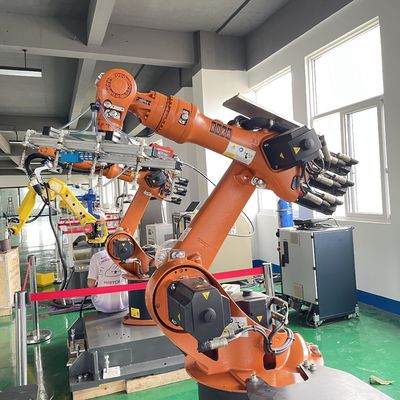 16kg Kuka 사용된 로봇 IP65 안전 등급, 재료 처리 로봇, MIG 용접 로봇