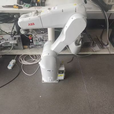 ABB IRB 1200 (5/0.9) 부품 처리, 닦기, 측정, 부품 조립용 로봇