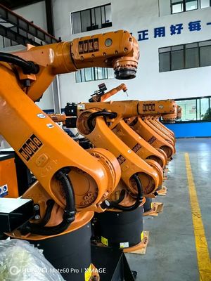 KRC4 컨트롤러 포함 사용 된 KUKA 로봇 KR60-3 60kg 유해물 2033mm 로딩 핸들링 절단 및 조립