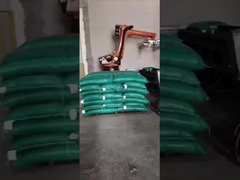 KR240R2900 인더스트리얼은 쿠카 로봇 생산 라인을 사용했습니다