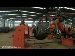 화낙은 스폿 용접 로봇 화낙 M-900iA/260L을 취급하는 산업용 로봇을 이용했습니다