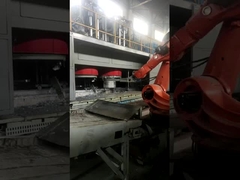 청색은 6 축 로봇 야스카와 MH50II 전자공학 조립 로보트를 이용했습니다